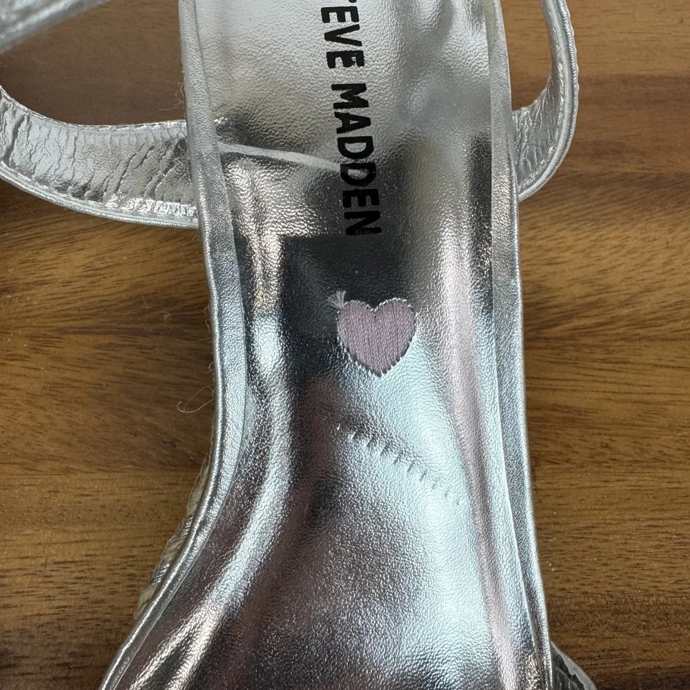New Big Kids Steve Madden JLastly‎ Silver Espadrille Wedge Sandals Size 5 Y NWOB